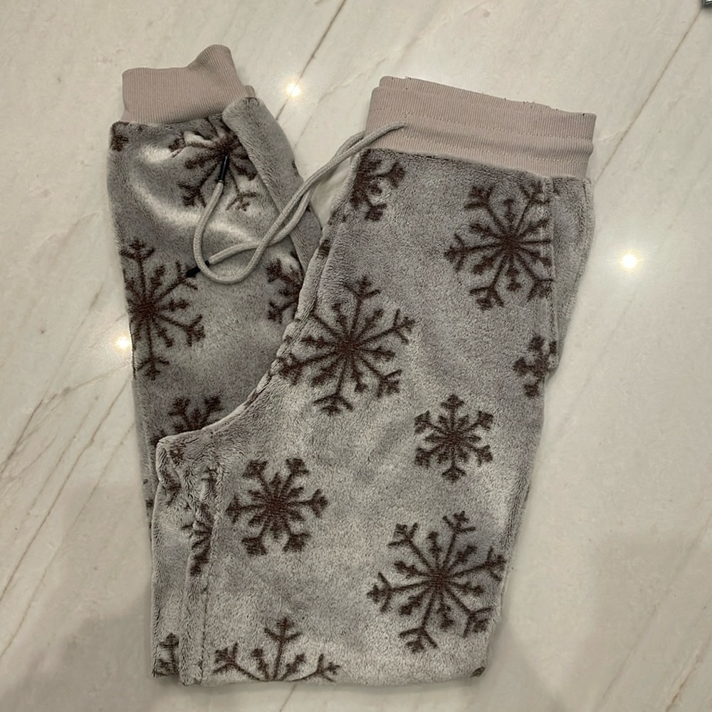 Snowflake fuzzy sweatpants